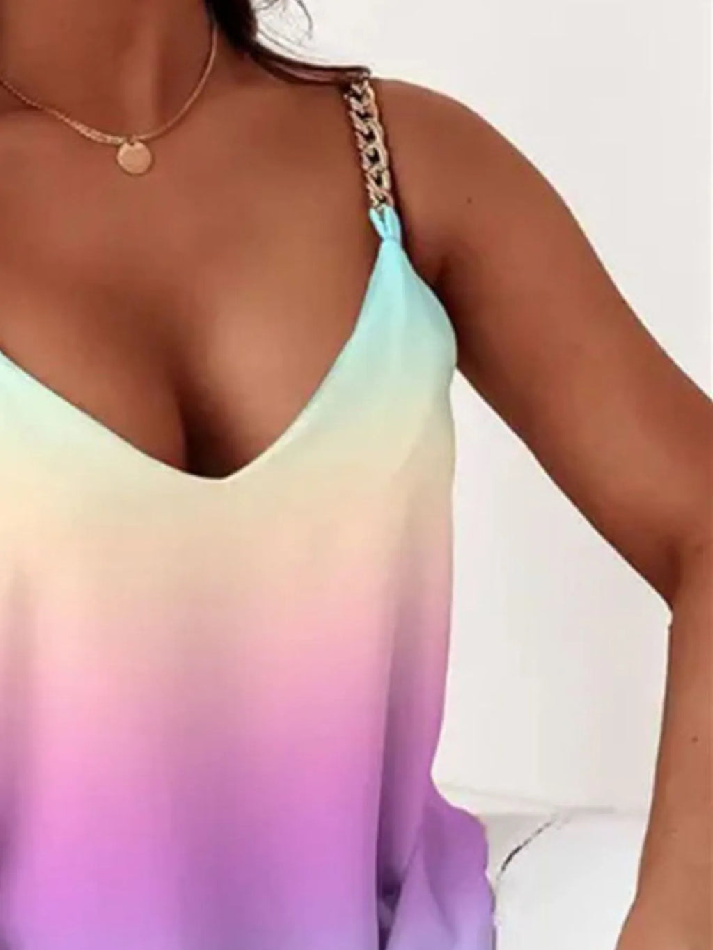 Chain Strap V-Neck Tank Top - Godess beauty 