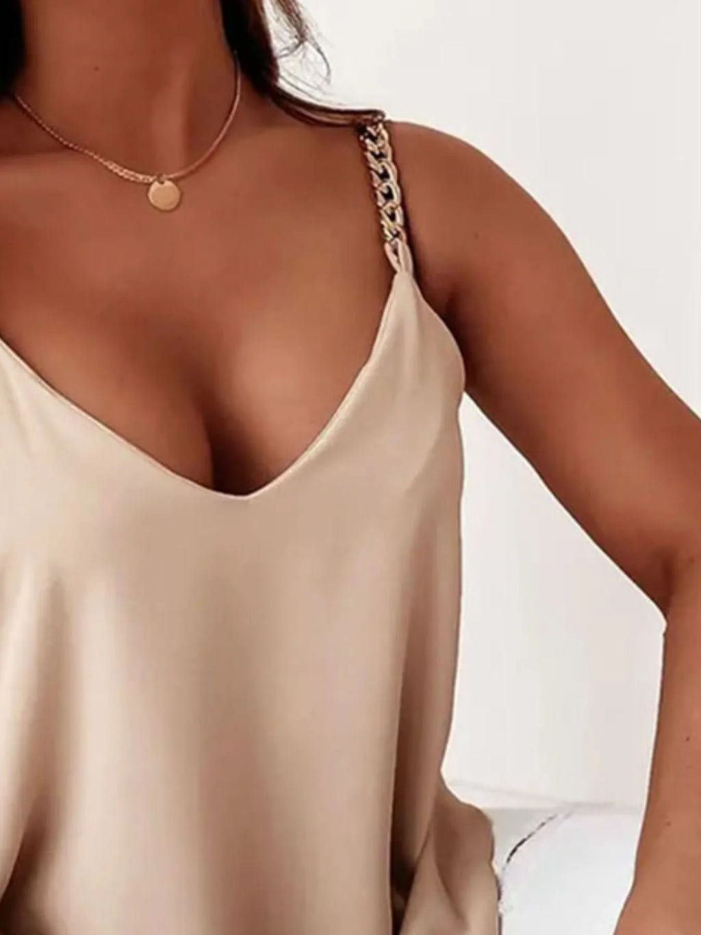 Chain Strap V-Neck Tank Top - Godess beauty 
