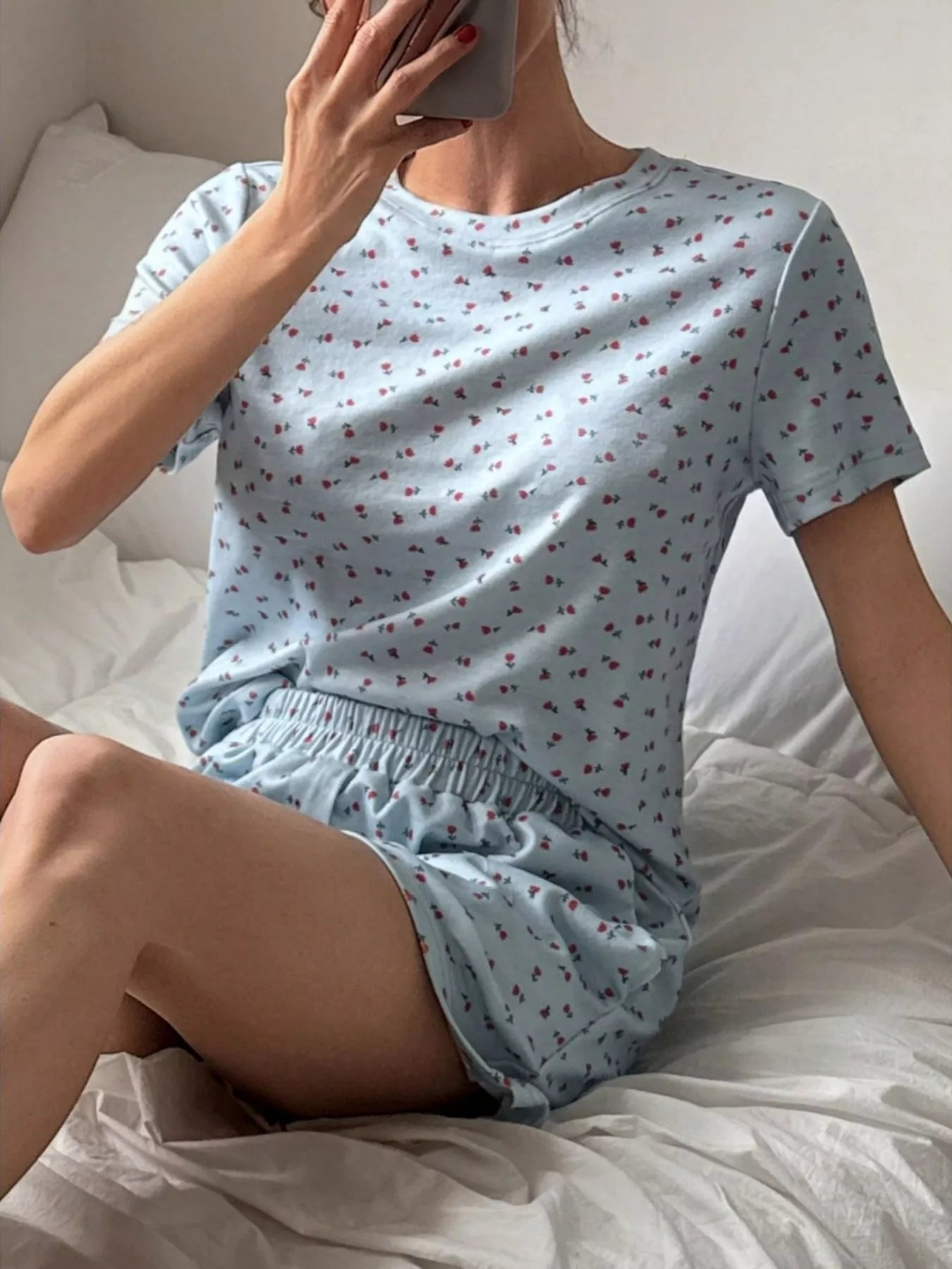 Floral Round Neck Top and Shorts Lounge Set - Godess beauty 