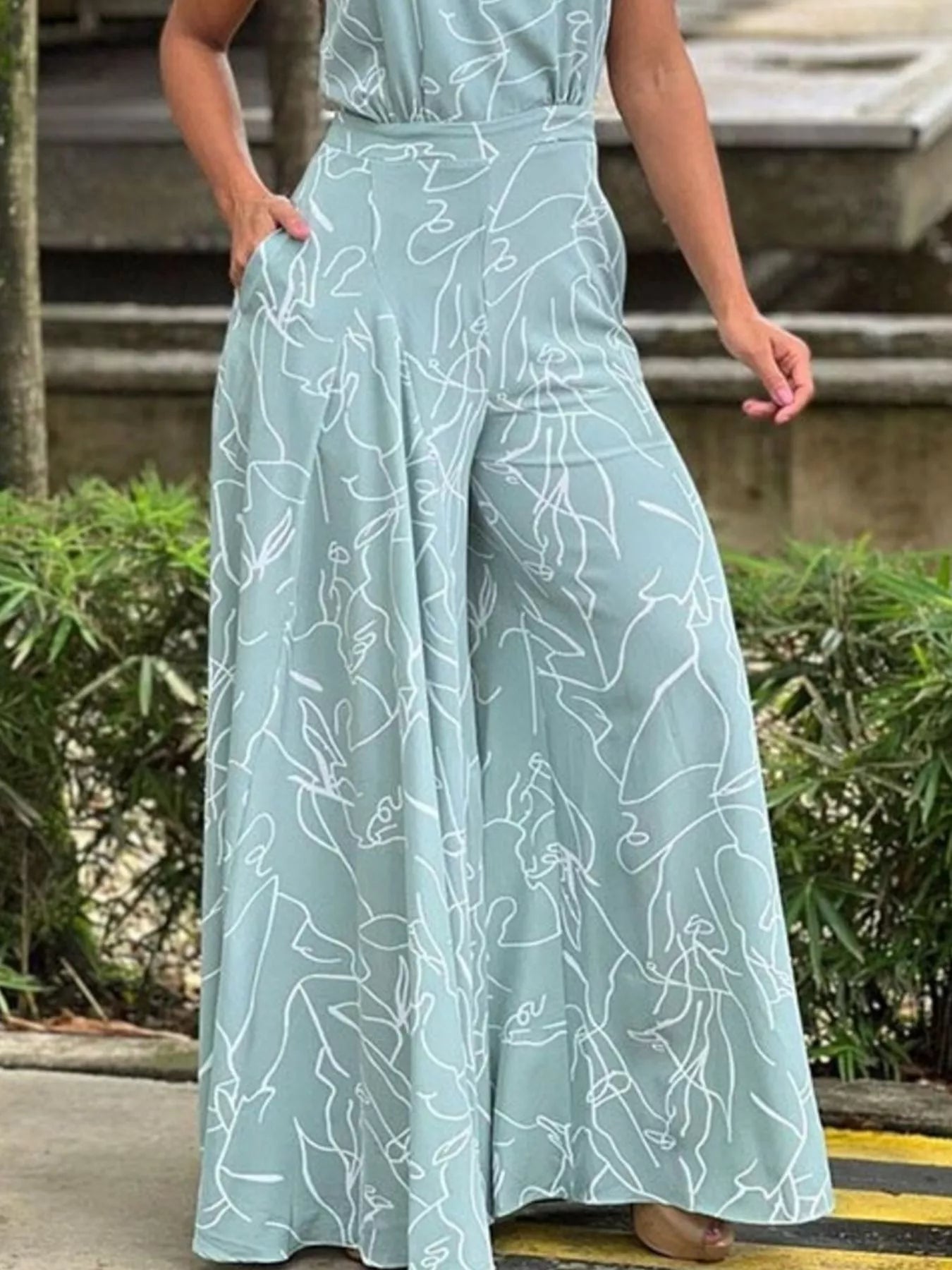 Halter Neck Abstract Print Wide Leg Jumpsuit - Godess beauty 